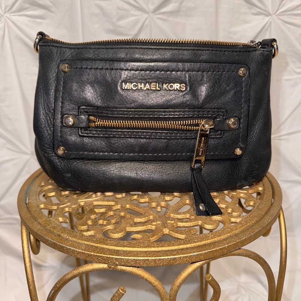 Michael Kors Black Leather Women's Bag - Picture 2 of 3